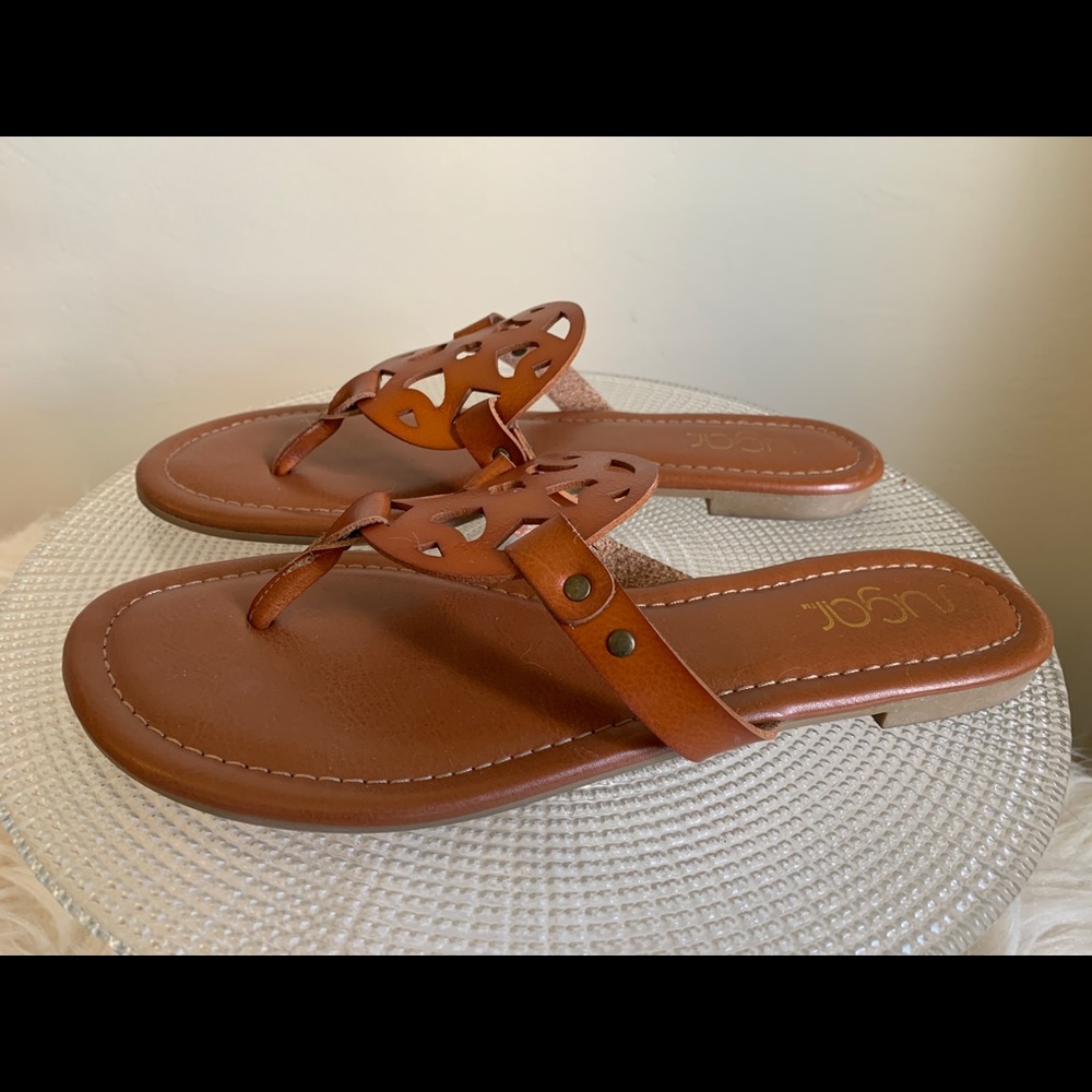 Trendy sandals!